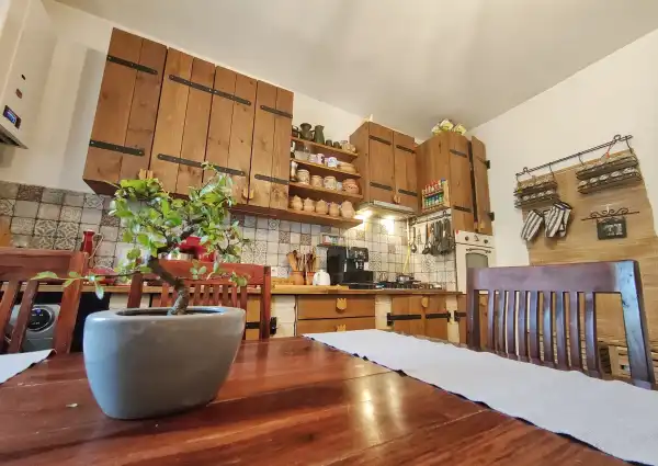 Eladó téglalakás, Szeged 5 szoba 131 m² 79.7 M Ft