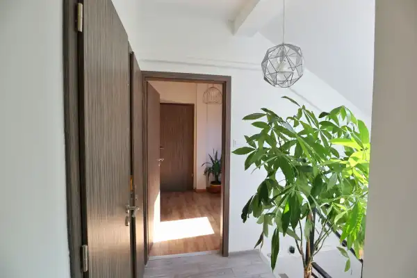 Eladó téglalakás, Szeged 4 szoba 88 m² 69.5 M Ft