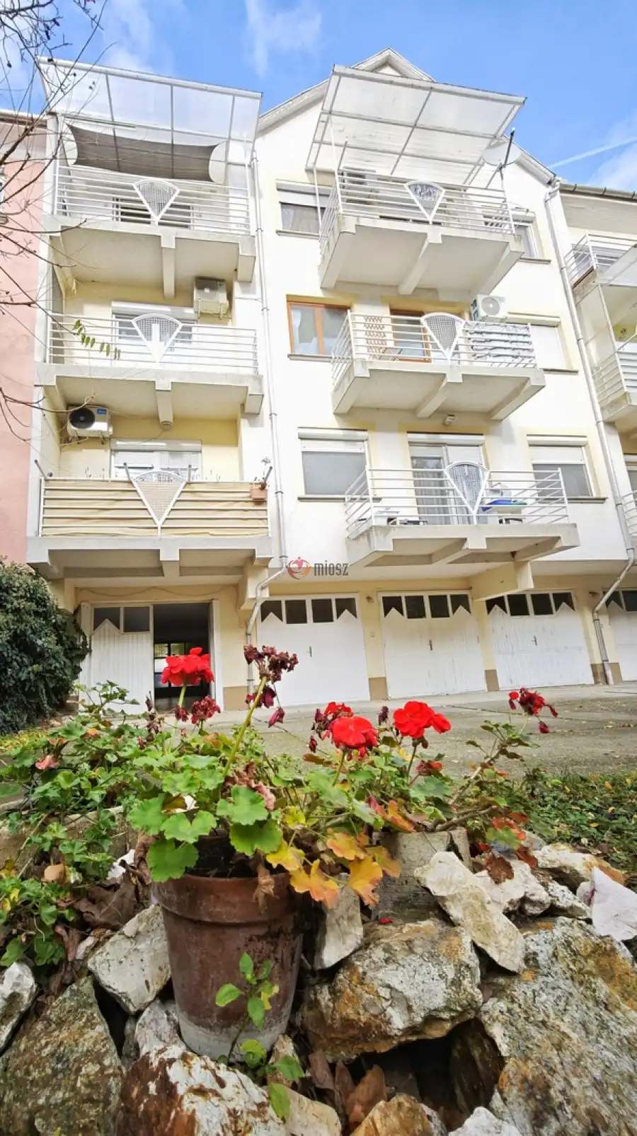 eladó téglalakás, Szeged