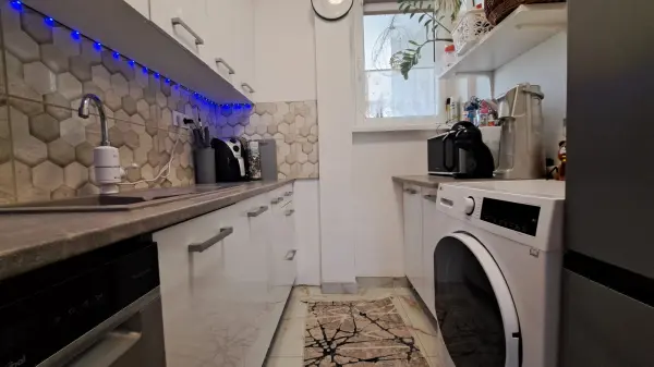 Eladó téglalakás, Székesfehérvár 2+1 szoba 57 m² 54.9 M Ft