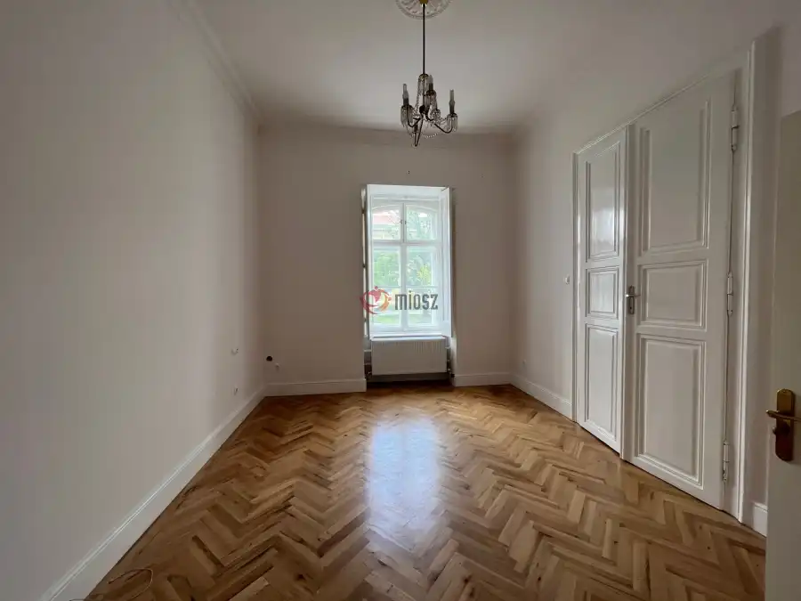 eladó téglalakás, Székesfehérvár