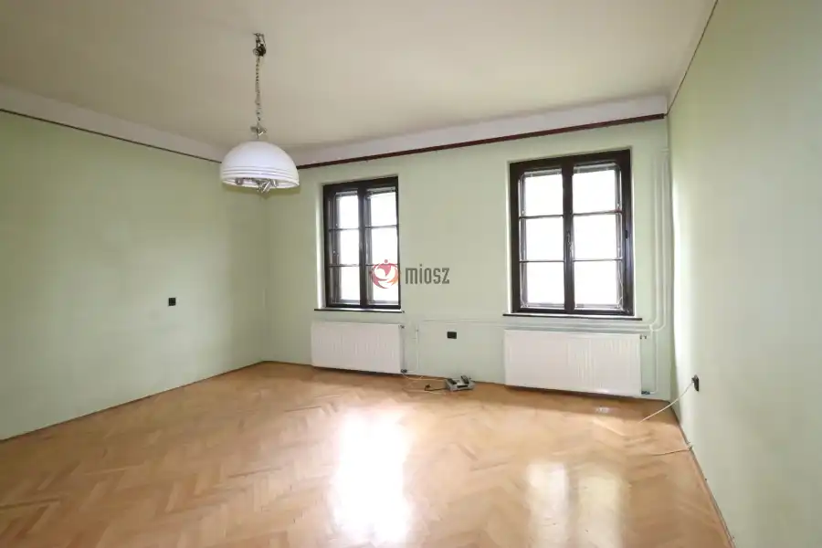 eladó téglalakás, Tárnok