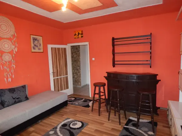 Eladó téglalakás, Tatabánya 2 szoba 49 m² 33.5 M Ft
