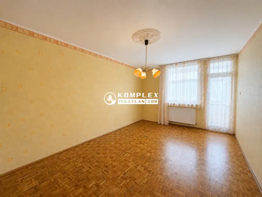 eladó téglalakás, Tatabánya