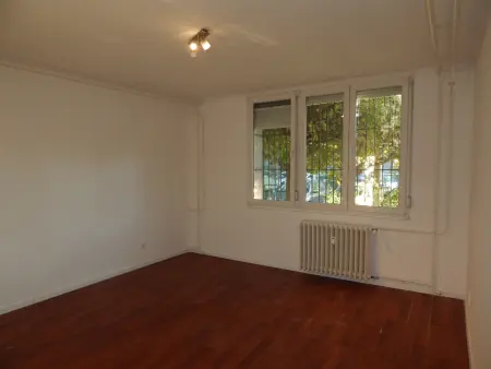 eladó téglalakás, Tatabánya