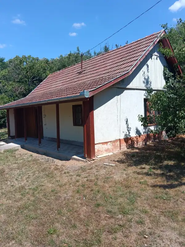 Eladó téglalakás, Tóalmás 1 szoba 38 m² 16 M Ft
