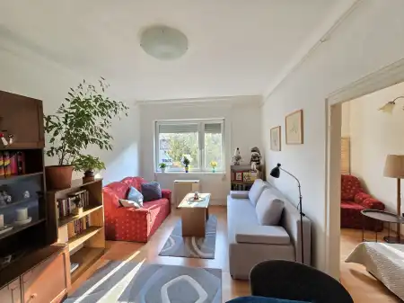 eladó téglalakás, Vác