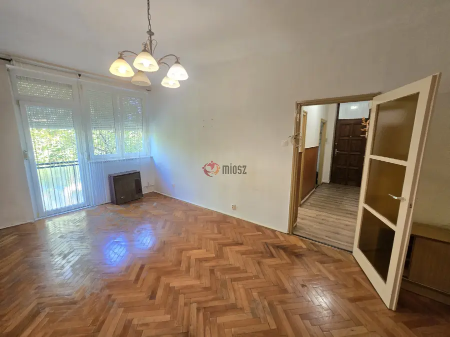 eladó téglalakás, Vác