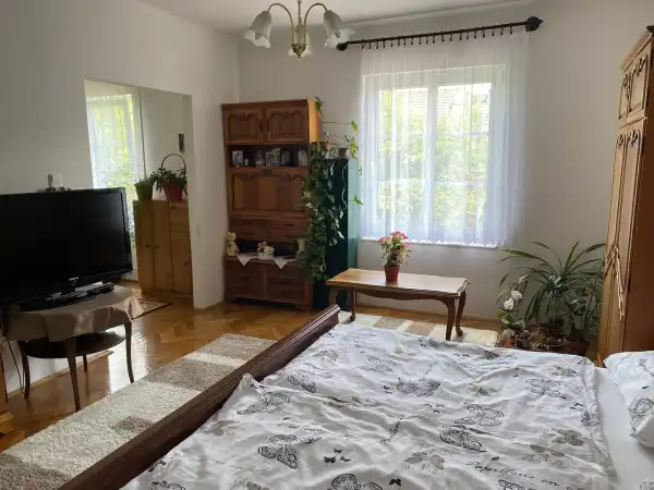 Eladó téglalakás, Vác 3 szoba 90 m² 63.9 M Ft