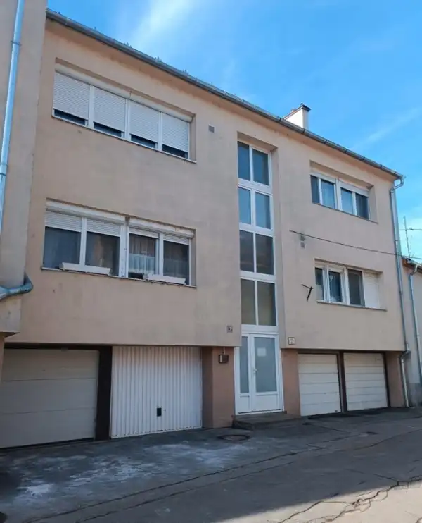 Eladó téglalakás, Vác 3+1 szoba 105 m² 109.9 M Ft + Áfa