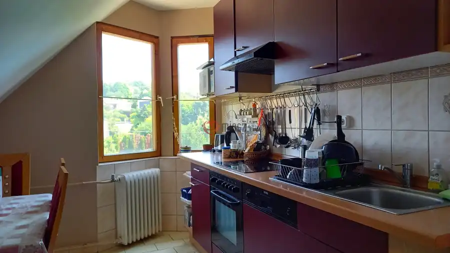 eladó téglalakás, Vác