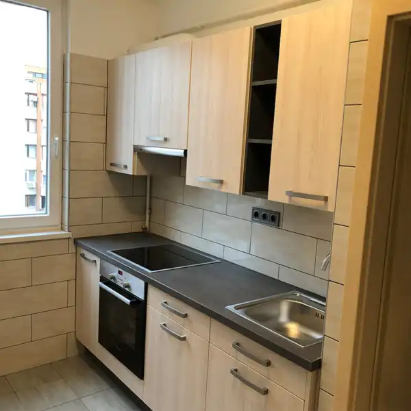 Eladó téglalakás, Vác 2 szoba 50 m² 65 M Ft