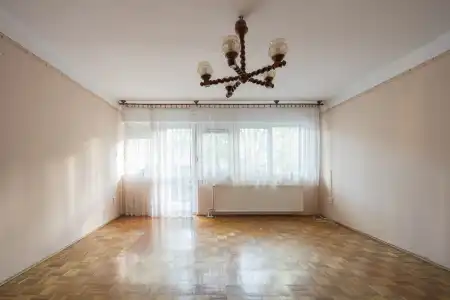 Eladó téglalakás, Vác 3 szoba 84 m² 84.9 M Ft