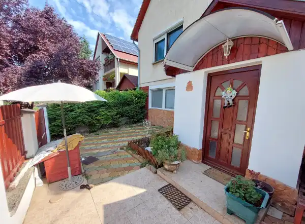 Eladó téglalakás, Veresegyház 3 szoba 100 m² 49.99 M Ft