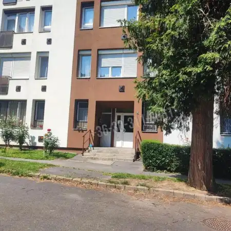 eladó téglalakás, Zalaegerszeg