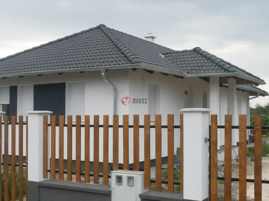 eladó új építésű családi ház, Albertirsa
