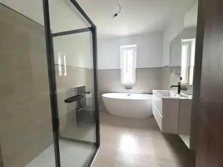 eladó új építésű családi ház, Budapest, IV. kerület