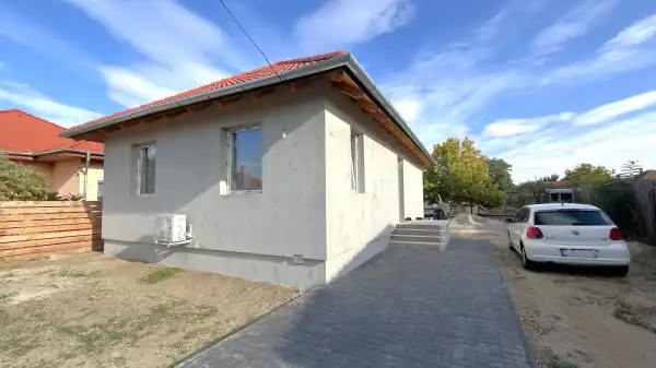 Eladó új építésű családi ház, Hernád 3 szoba 63 m² 64.99 M Ft Eladó új építésű családi ház, Hernád 3 szoba 63 m² 64.99 M Ft
