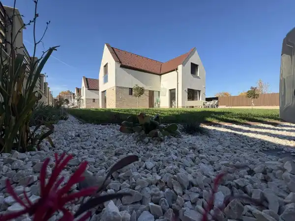 Eladó új építésű családi ház, Majosháza 5 szoba 137 m² 130 M Ft