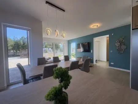 eladó új építésű családi ház, Majosháza