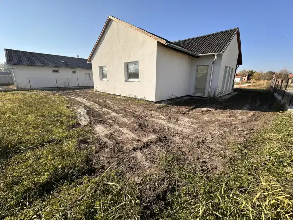 Eladó új építésű családi ház, Ráckeve 4 szoba 84.9 M Ft