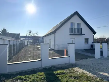 eladó új építésű ikerház, Hegyeshalom