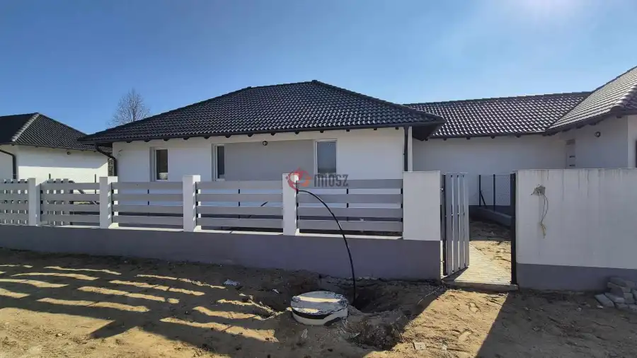 eladó új építésű ikerház, Üllő