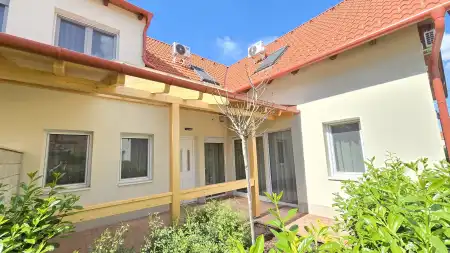 Eladó új építésű téglalakás, Paks 4+1 szoba 124 m² 140 M Ft