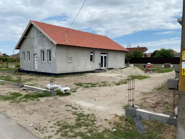 Eladó újszerű családi ház, Balástya 5 szoba 115 m² 35 M Ft
