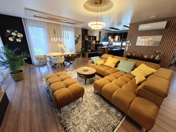 Eladó újszerű családi ház, Balatongyörök 4 szoba 271 m² 425 M Ft