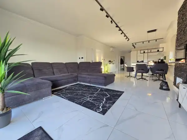 Eladó újszerű családi ház, Birján 4 szoba 132 m² 124.9 M Ft