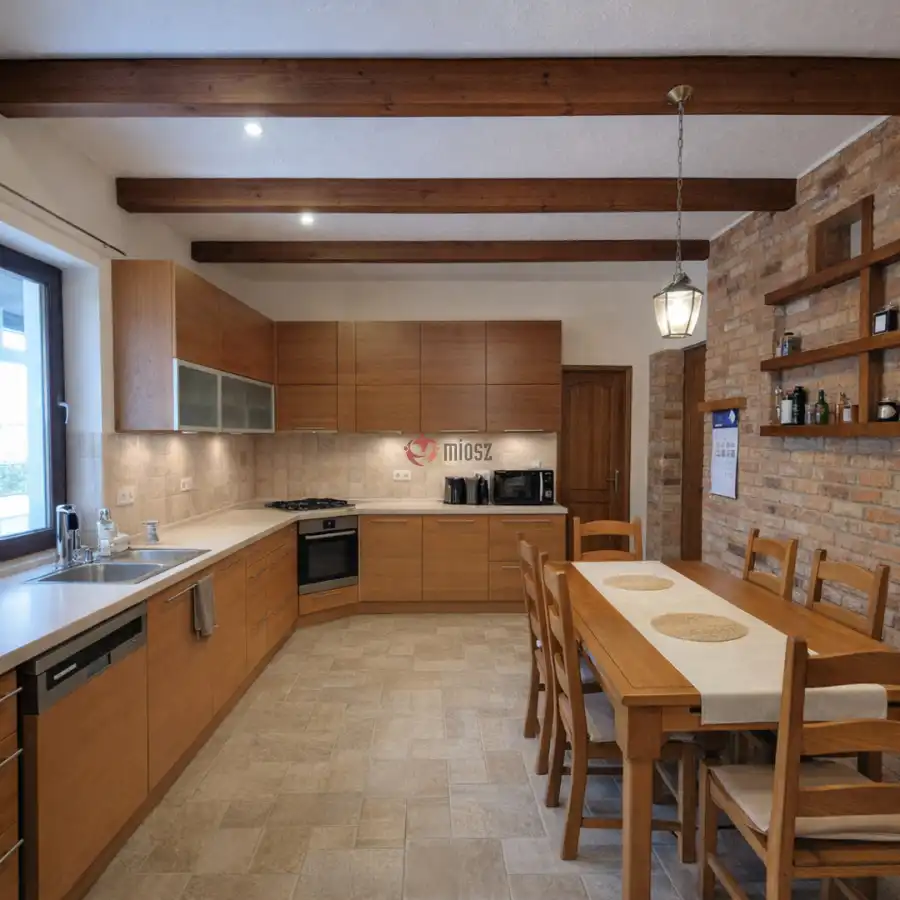 eladó újszerű családi ház, Délegyháza