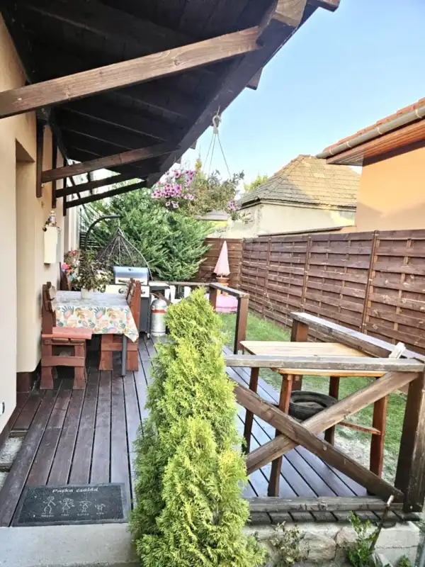 Eladó újszerű családi ház, Tata 4 szoba 116 m² 80 M Ft