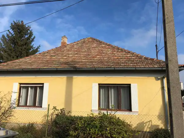 Eladó újszerű családi ház, Vértesboglár 3 szoba 90 m² 48 M Ft