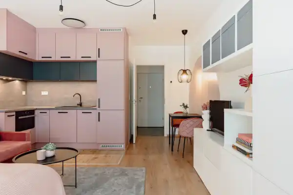 Eladó újszerű panellakás, Budapest, III. kerület 1 szoba 31 m² 85 M Ft