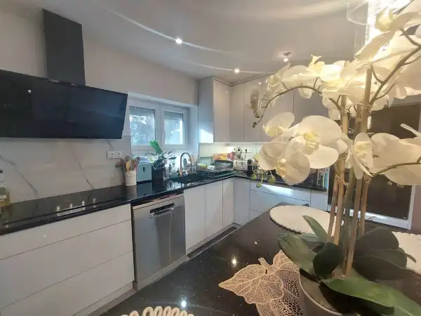 Eladó újszerű sorház, Szigethalom 4 szoba 72 m² 76.9 M Ft