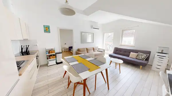 Eladó újszerű téglalakás, Budapest, I. kerület 2 szoba 55 m² 110 M Ft