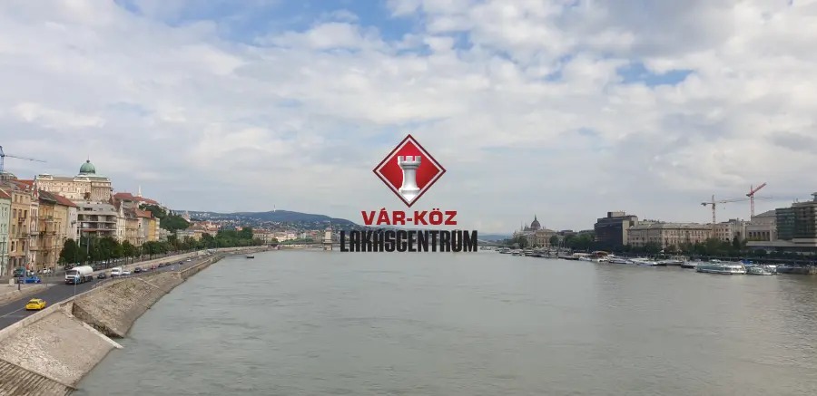 eladó újszerű téglalakás, Budapest, I. kerület