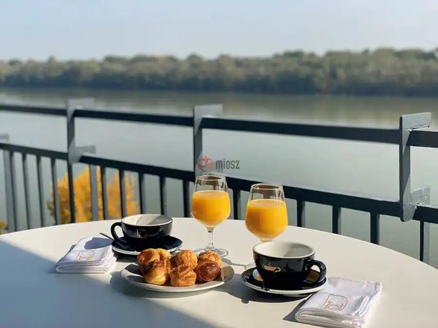 eladó újszerű téglalakás, Budapest, III. kerület