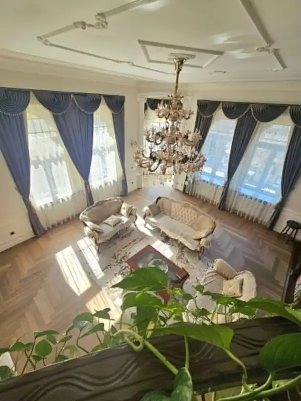 Eladó újszerű téglalakás, Budapest, VII. kerület 3 szoba 197 m² 150 M Ft