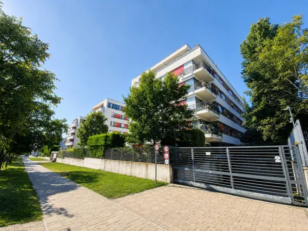 Eladó újszerű téglalakás, Budapest, XI. kerület 3 szoba 72 m² 133.88 M Ft