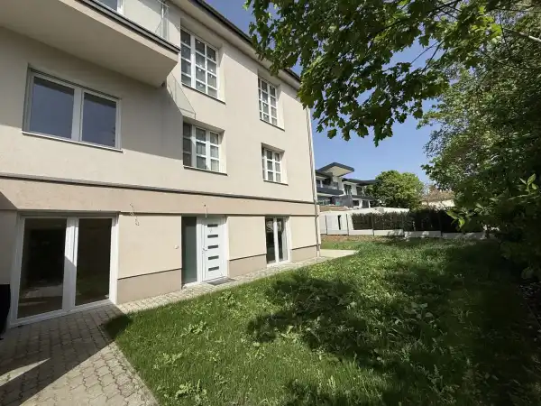 Eladó újszerű téglalakás, Budapest, XII. kerület 3 szoba 156 m² 272 M Ft