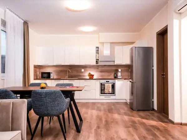 Eladó újszerű téglalakás, Budapest, XIII. kerület 4 szoba 78 m² 134.9 M Ft
