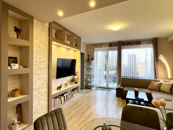 Eladó újszerű téglalakás, Eger 4 szoba 92 m² 76.9 M Ft