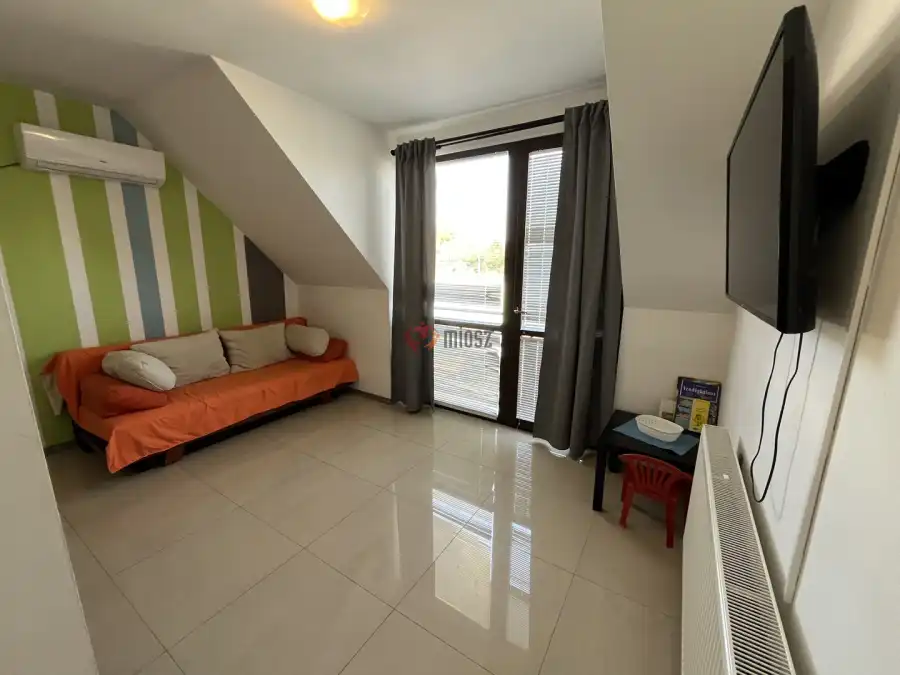 eladó újszerű téglalakás, Hajdúszoboszló