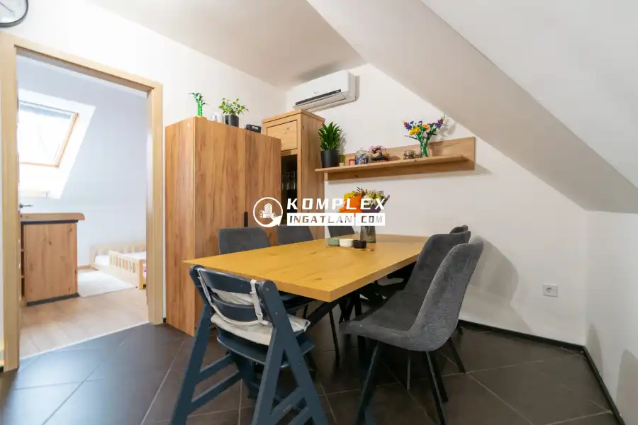 eladó újszerű téglalakás, Mosonmagyaróvár