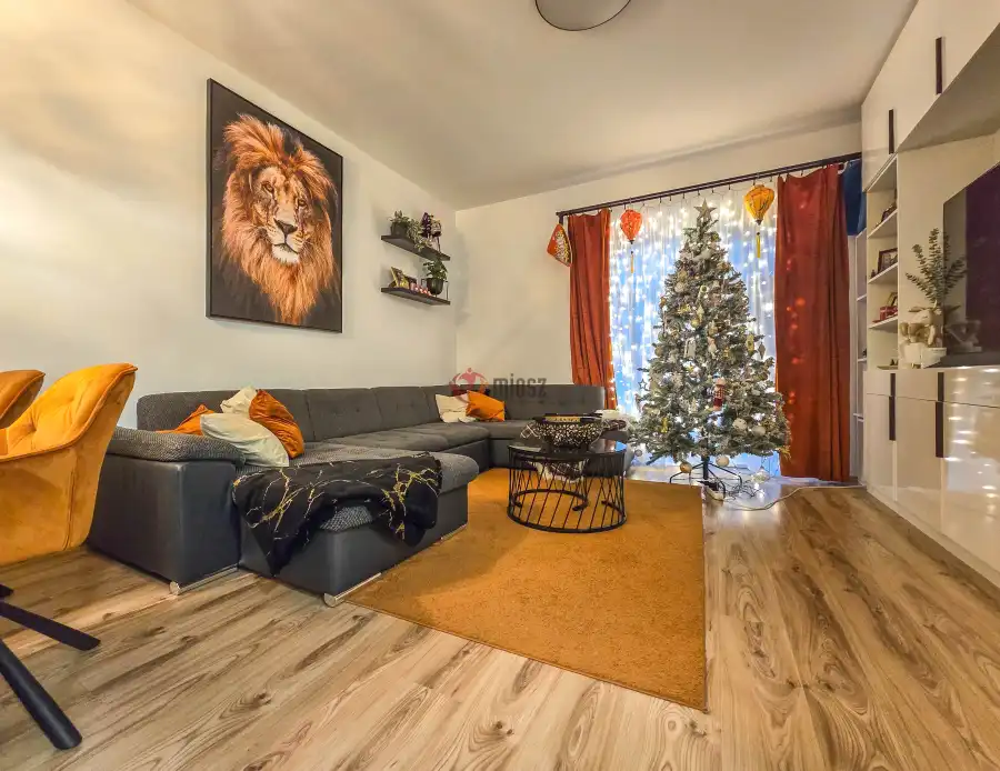 eladó újszerű téglalakás, Sopron