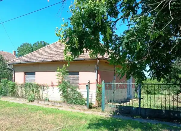 Eladó , Vámosmikola 2 szoba 75 m² 16.9 M Ft + Áfa