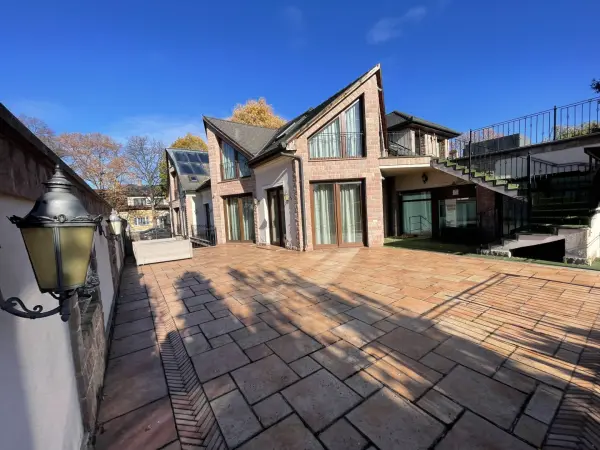 Eladó villa, Eger 8 szoba 1100 m² 450 M Ft